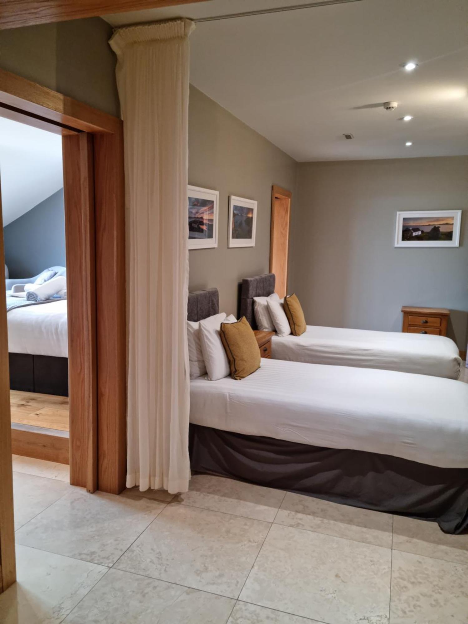 Fab View (Adults Only) Hotel Dingle Room photo