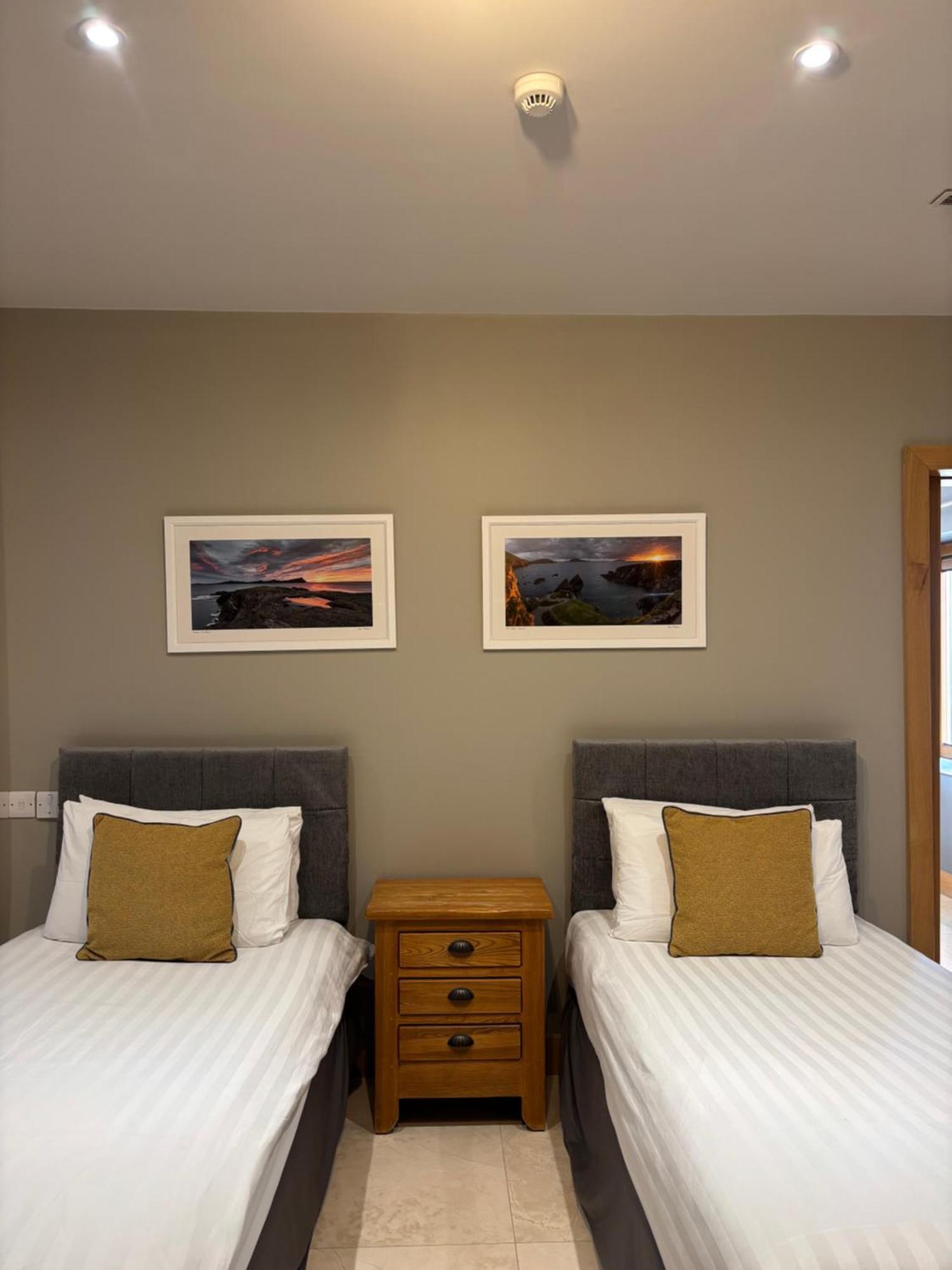 Fab View (Adults Only) Hotel Dingle Exterior photo
